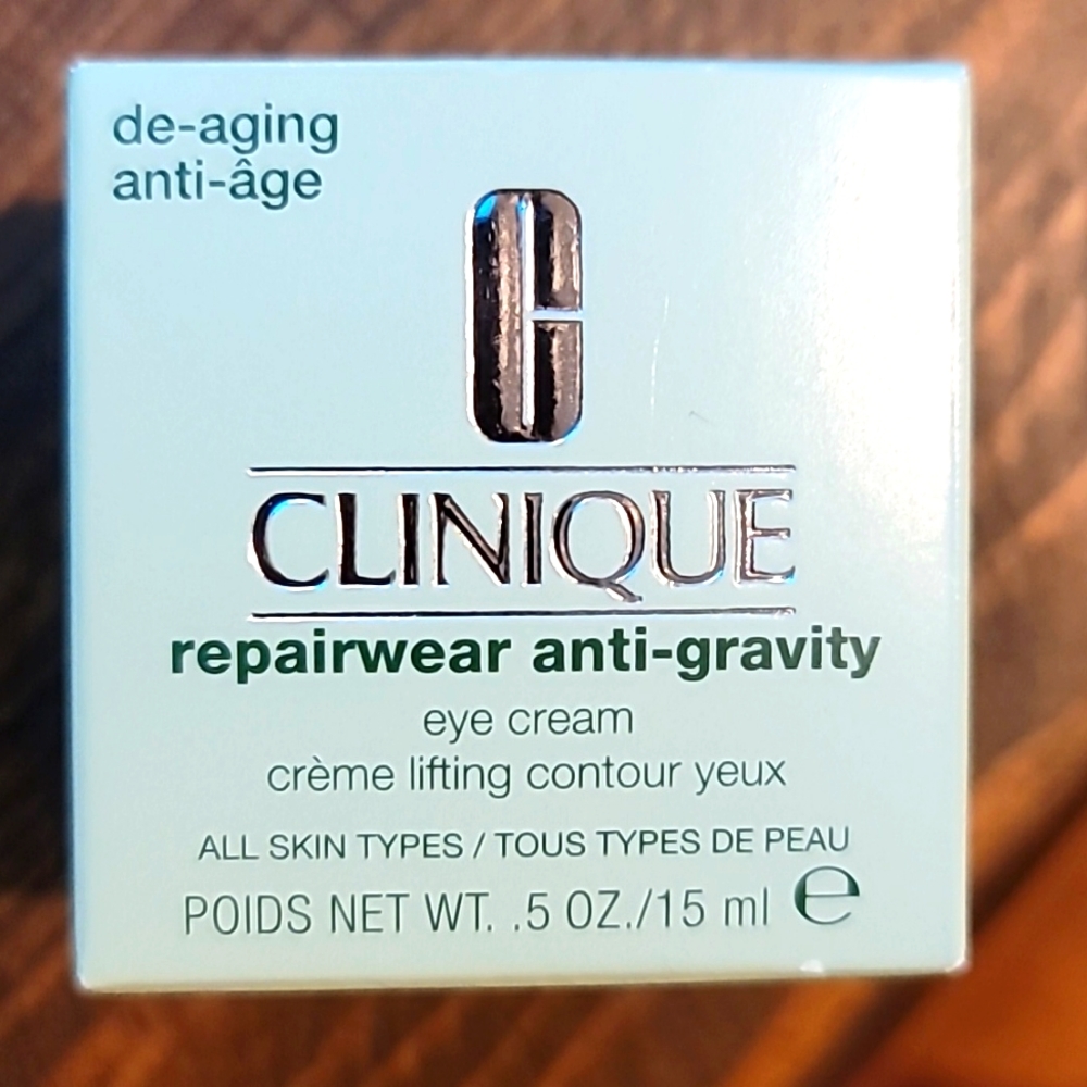 Clinique Repairwear Anti-Gravity